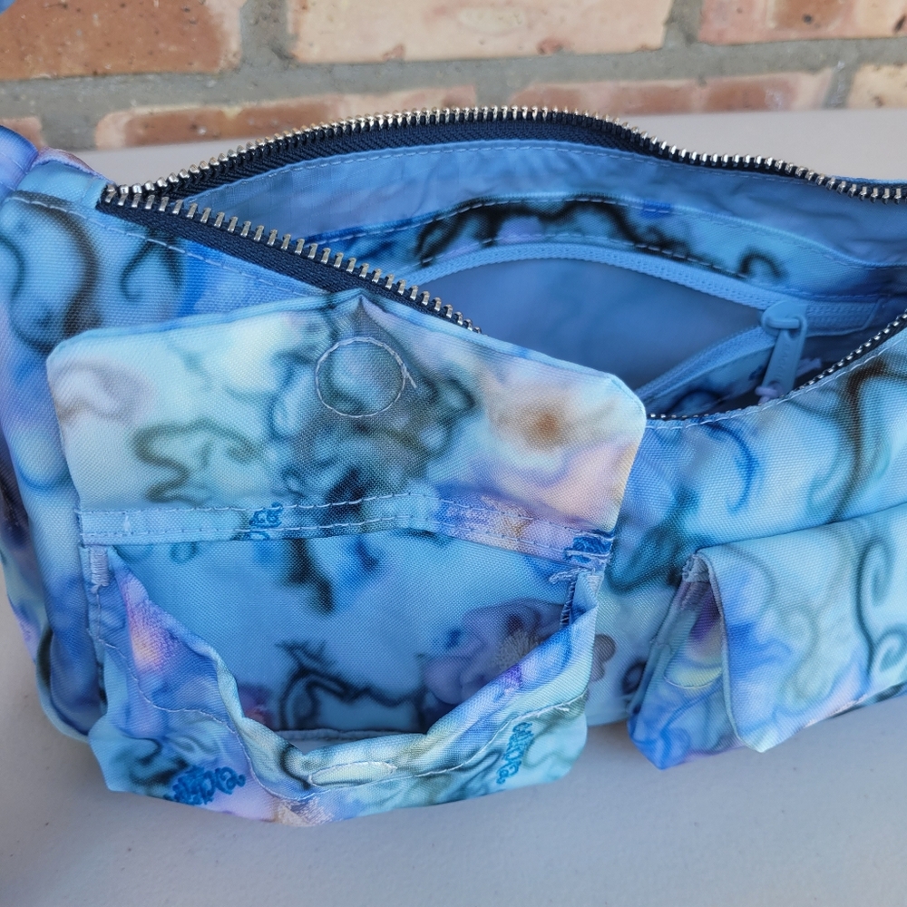 BAGGU × Collina Strada Blue Art Pattern Small Cargo Shoulder Bag and Shopper Bag - Picture 5 of 12